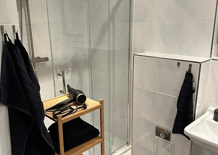 Linda Ninh דירה *