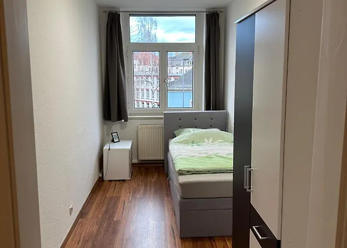 Linda Ninh * דרזדן